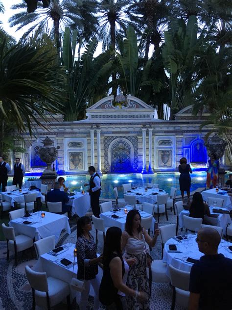 cafe versace